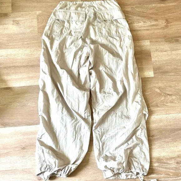 Motel Rocks, Light Golld,Shimmer Parachute Pants, Excellent Condition, Size XS - Picture 5 of 15